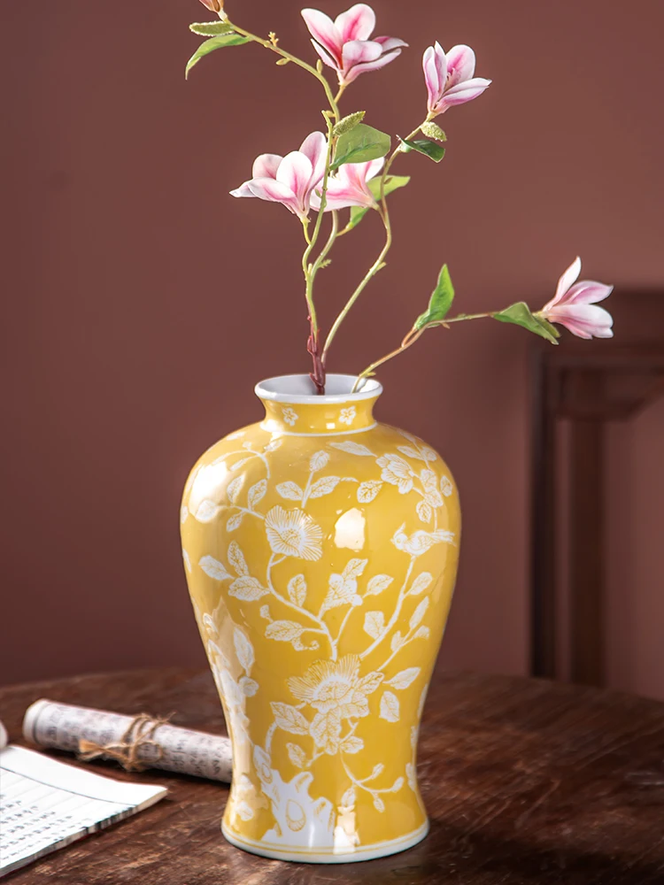 Ceramic Vase Plum Vase Porcelain Can Be Hydroponically Grown Handmade Glazed Yellow Hand-painted With A Texture