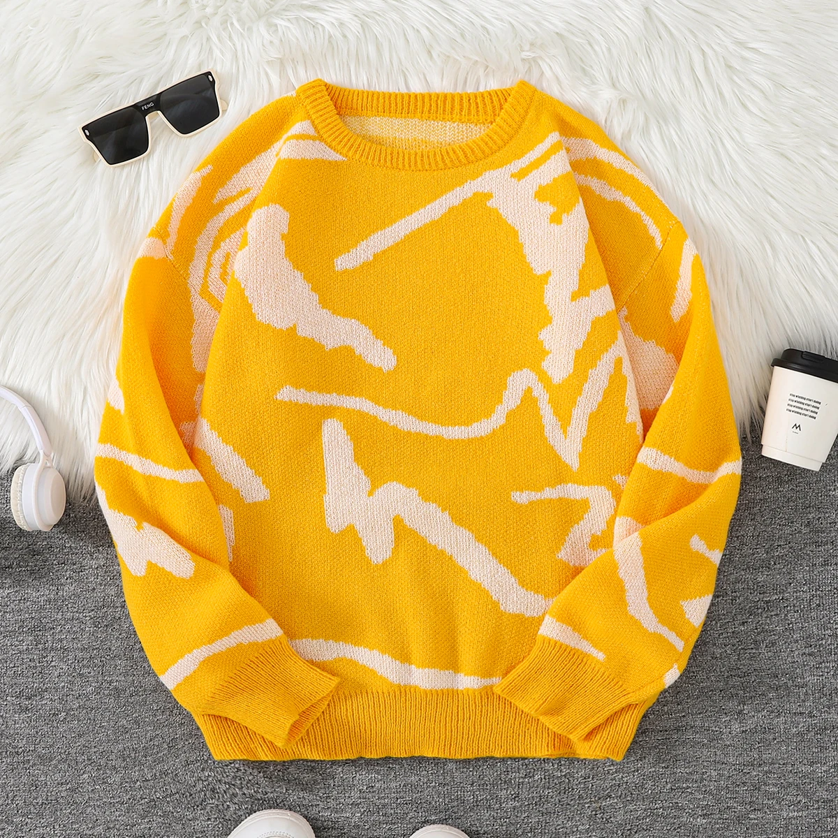 YELLOW