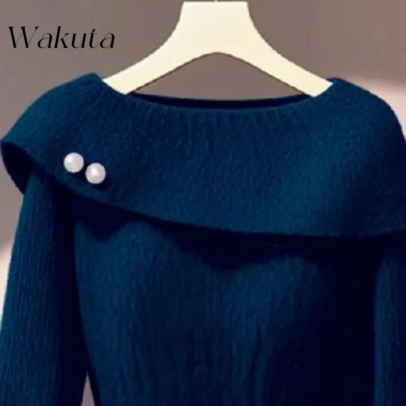 WAKUTA Fall/Winter Fashion Women's Shawl Collar Long-sleeved Knitted Sweaters Black Tea Wind Slim Yankee Short Section Pullovers