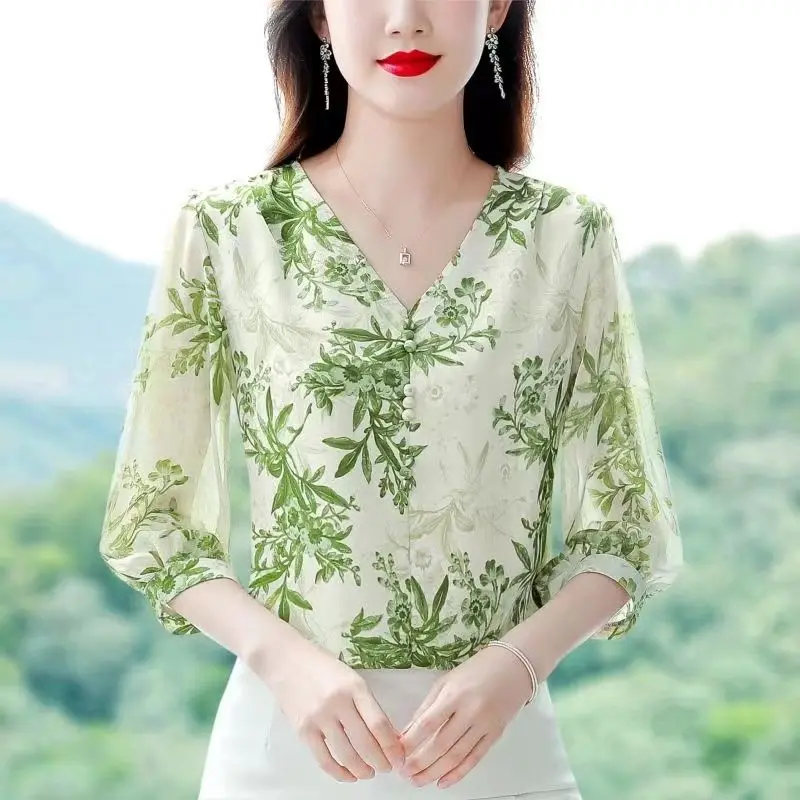 2024 New Summer Minimalist Office Lady V-neck Women\'s Floral Buttons 3/4 Sleeve Fashion All Match Loose Chiffon Shirt Tops