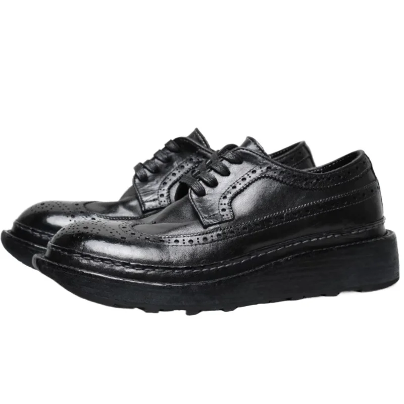 

Английская повседневная обувь из стираной лошади в стиле ретро для мужчин, новые туфли на толстой платформе, увеличивающие рост, черные свадебные туфли с резьбой