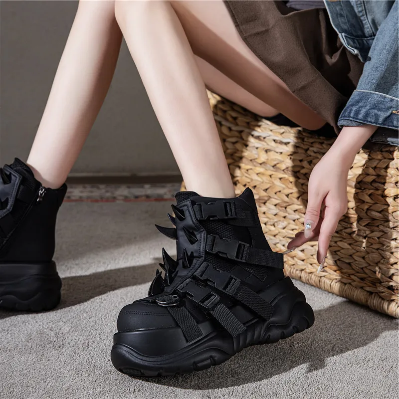2026 Fashionable Women Gothic Punk Style Rivet Muffin New Platform Sports Retro Rivets Heavy Metal Short Boots Zapatos De Mujer