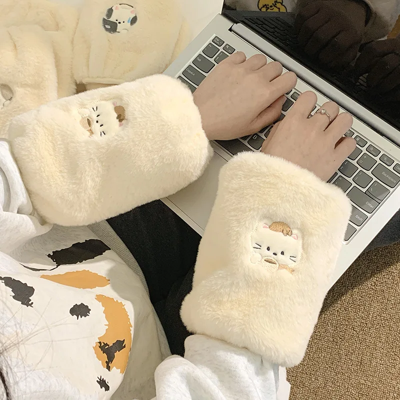 

Плюшевые рукава с котенком и щенком, прочные и грязеотталкивающие рукава для студенческих офисов осенью и зимой.