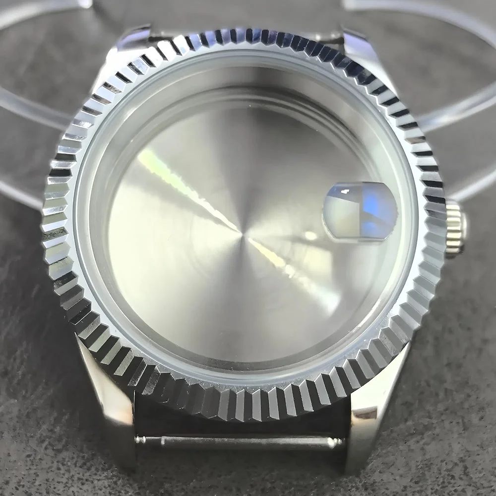 36 مللي متر/39 مللي متر حافظة ساعة من الفولاذ المقاوم للصدأ مع كريستال الياقوت يناسب NH35/NH36 حافة حلزونية 20 مللي متر حزام فولاذي عرض التاريخ المكبر