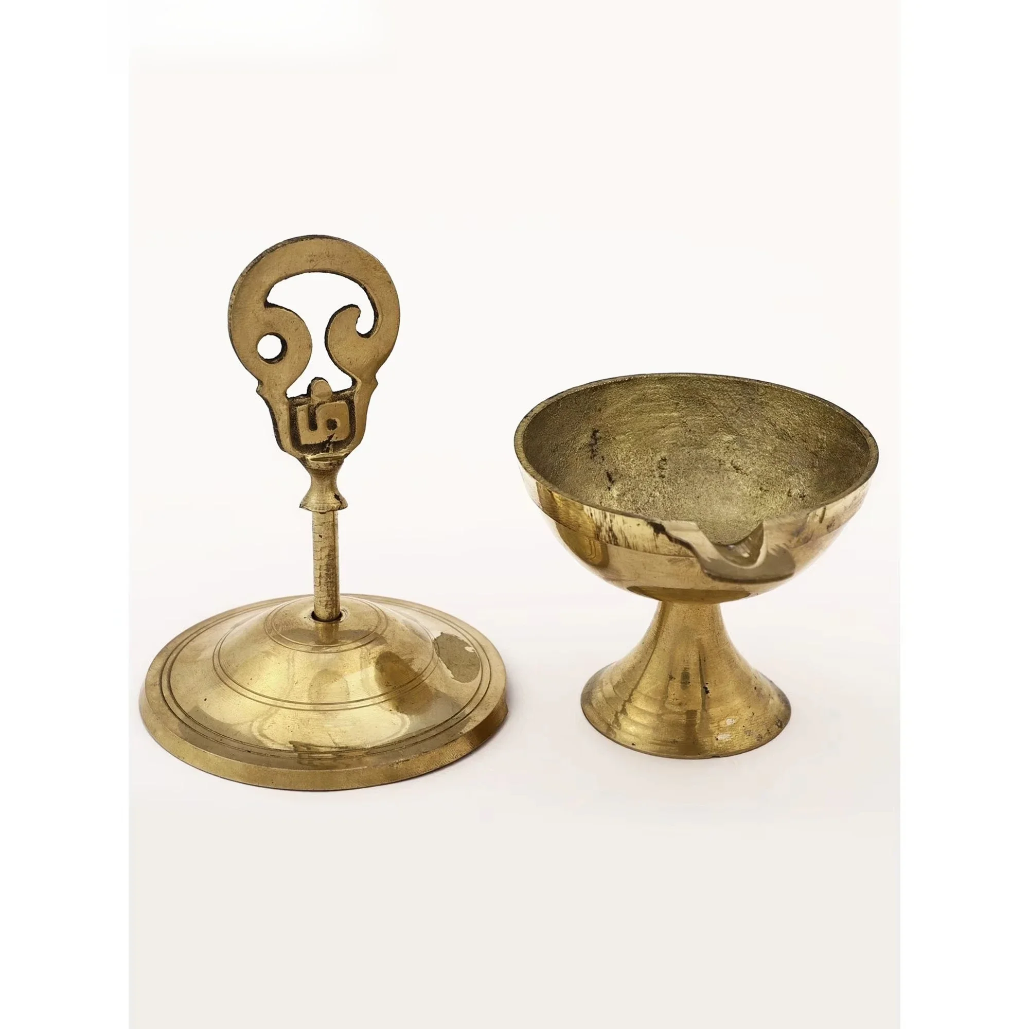 Handmade 9-inch brass oil lamp for home and temple Indian craft accessories