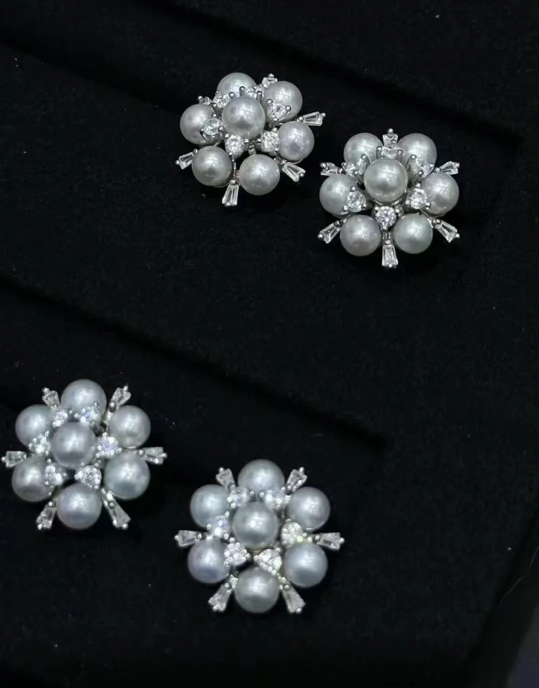 

M25 Solid 925 Sterling Silve Round 4 to 4.5mm Round Nature Fresh Water White Pearls Studs Earrings for Women or Unisex Jewelries