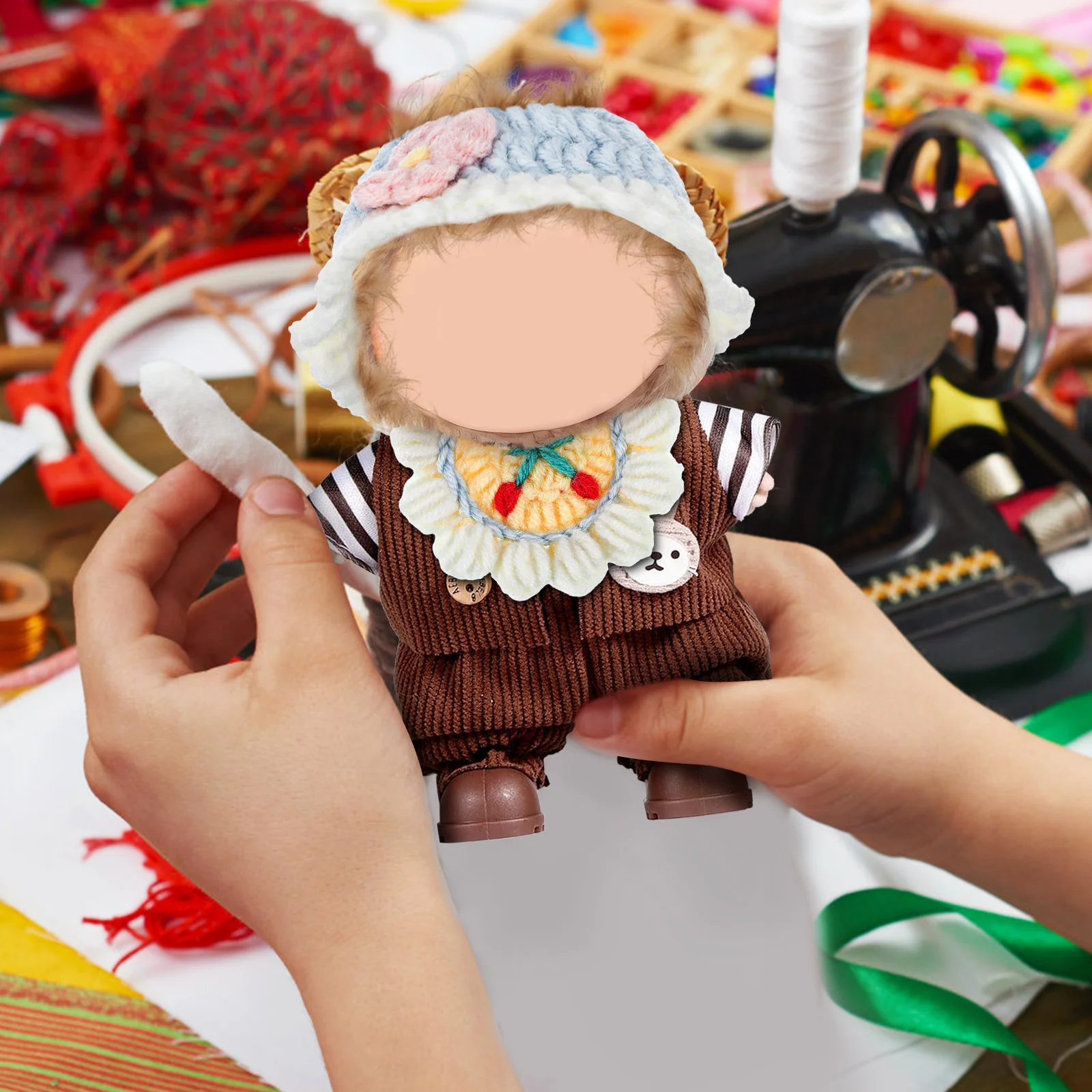 1Set Zacht Comfortabel Ontwerp Baby-outfits Miniatuurkleding Accessoires Gebreide muts Bandana Slabbetje voor 17 cm aankleden