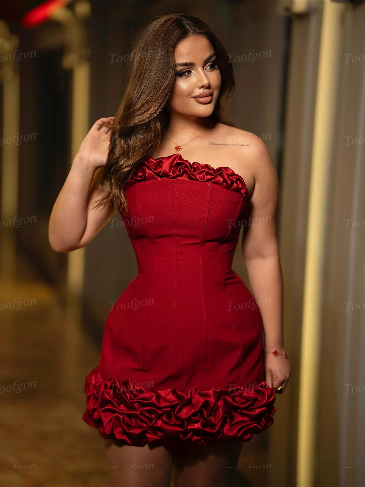 Toofgon Burgundy Mini Prom Dresses Customized Ruffles Sheath Formal Party Homecoming Dress Crepe Satin Girl Dance Cocktail Gowns