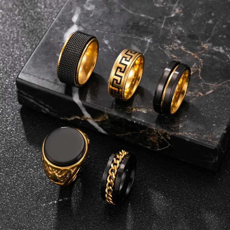 Gold‑plated Stainless Steel Signet Ring, Round Black Onyx Center Stone, Embossed Side Pattern, Bold Statement Finger Ornament