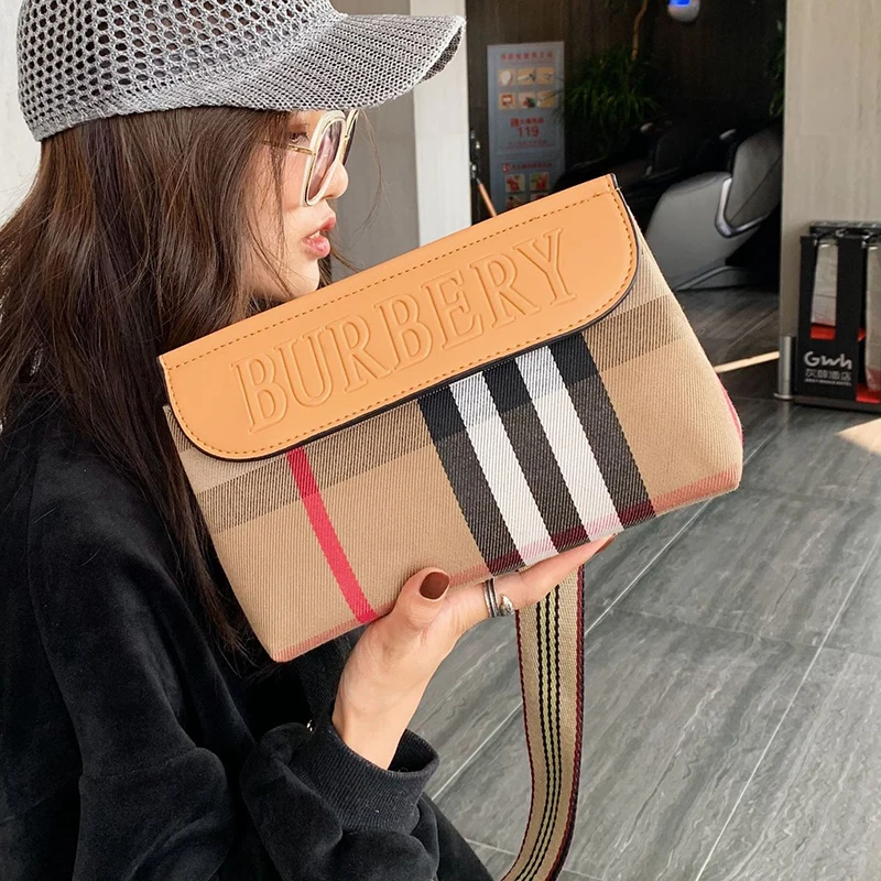 

2025 new crossbody bag women's striped shoulder bag women's large capacity checkered fashionable versatile casual women's bag