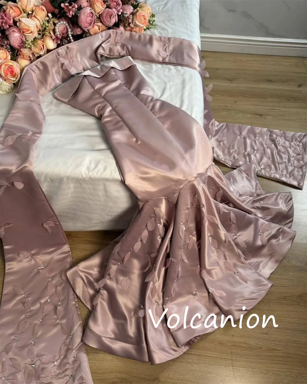 Customized Fashion Charmeuse Sequined Pleat Trumpet Strapless Long Dresses Bespoke Occasion Exquisite
