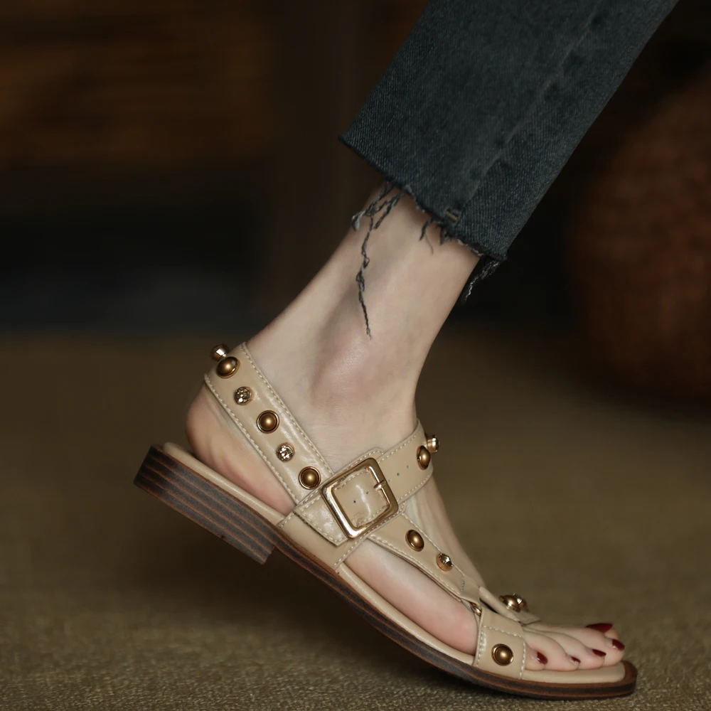 

Retro Shoes Woman Summer Sandals On Flat Heel 2.5CM Lady Street Style Casual Shoes Cow Leather Open Toe Rivets Sandalias