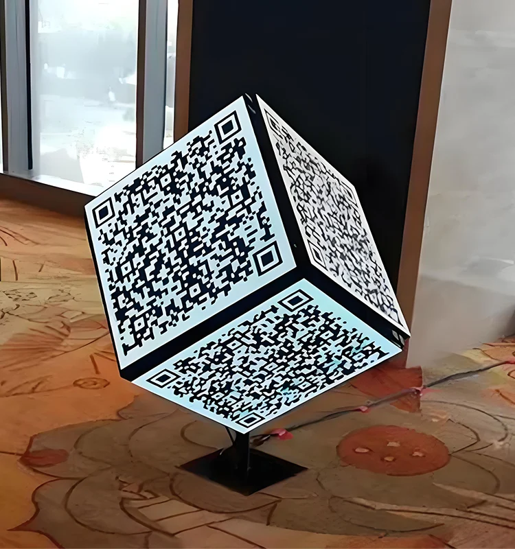 شاشة LED مكعبة زاوية سحرية P2.5 متقدمة، شاشة LED داخلية كاملة الألوان لتمرير تشغيل الفيديو والصور #2