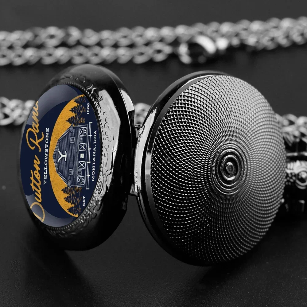 Yellowstone Dutton Ranch Relógio de bolso de quartzo com cúpula de vidro vintage com colar de corrente para homens e mulheres presente com pingente exclusivo