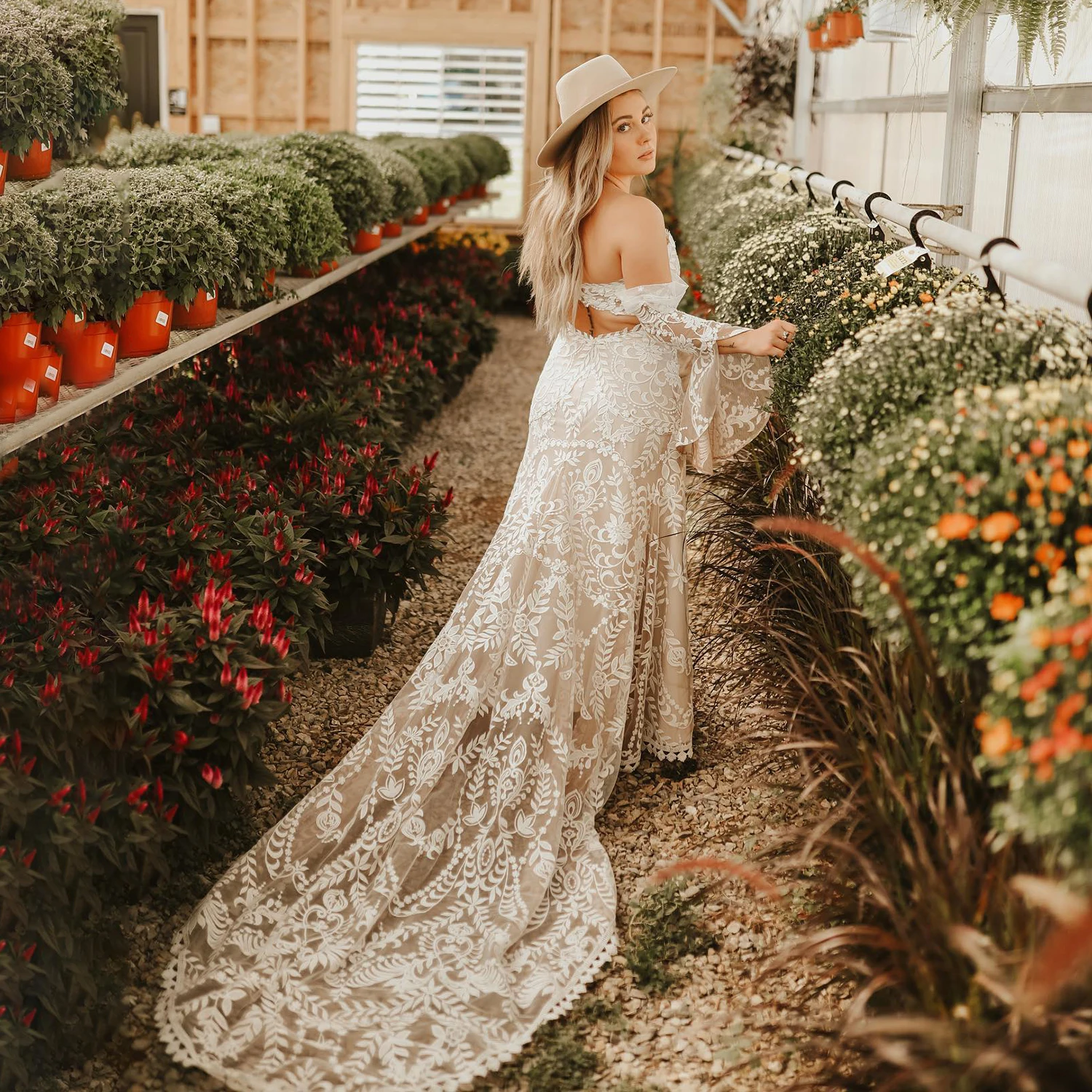 Sweetheart Mermaid Lace Bohemian Wedding Dress Long Flare Sleeves Cutout Customized Elegant Off Shoulder Big Size Bridal Gowns