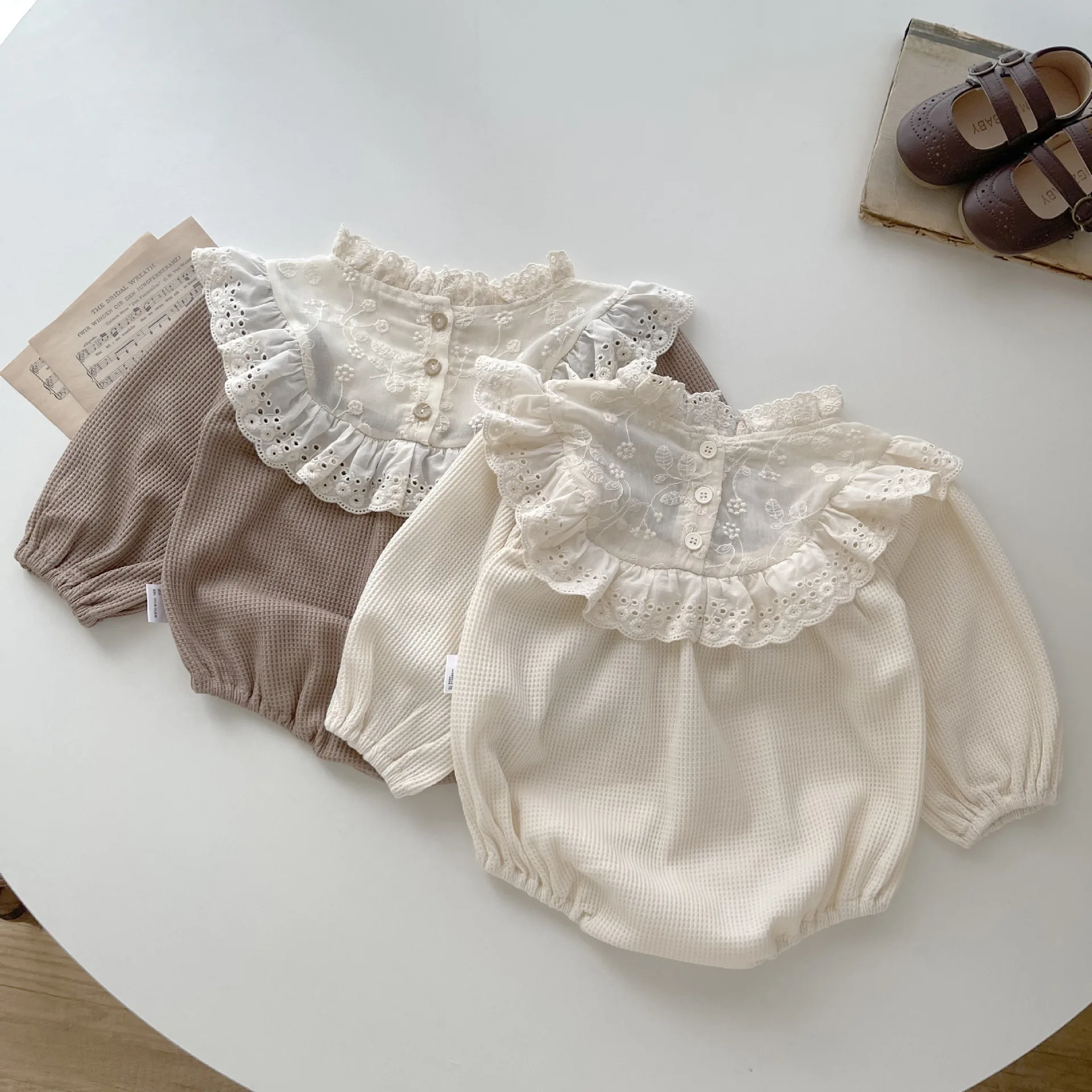 2024 Autumn New Baby Clothes Boy Girl Lace Embroidery Flower Ruffle Collar Onesie Solid Newborn Infant Waffle Splicing Bodysuit