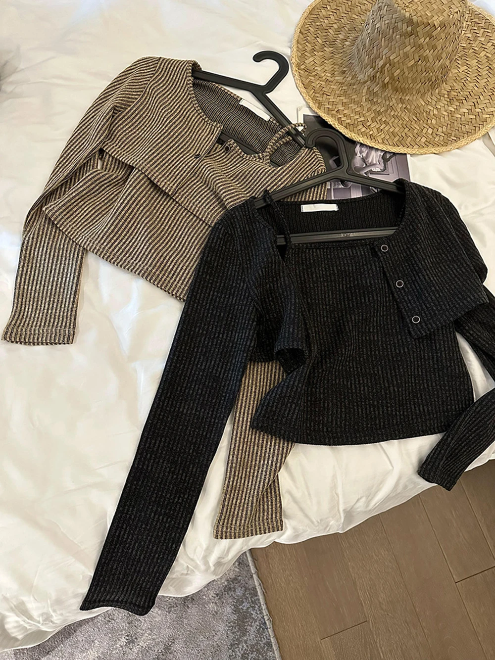 Slim Fit Two-Piece Set Women's Knitted Sweater Set Spring Autumn Fashion Straps Tank+Single Breasted Long Sleeve Short Cardigan