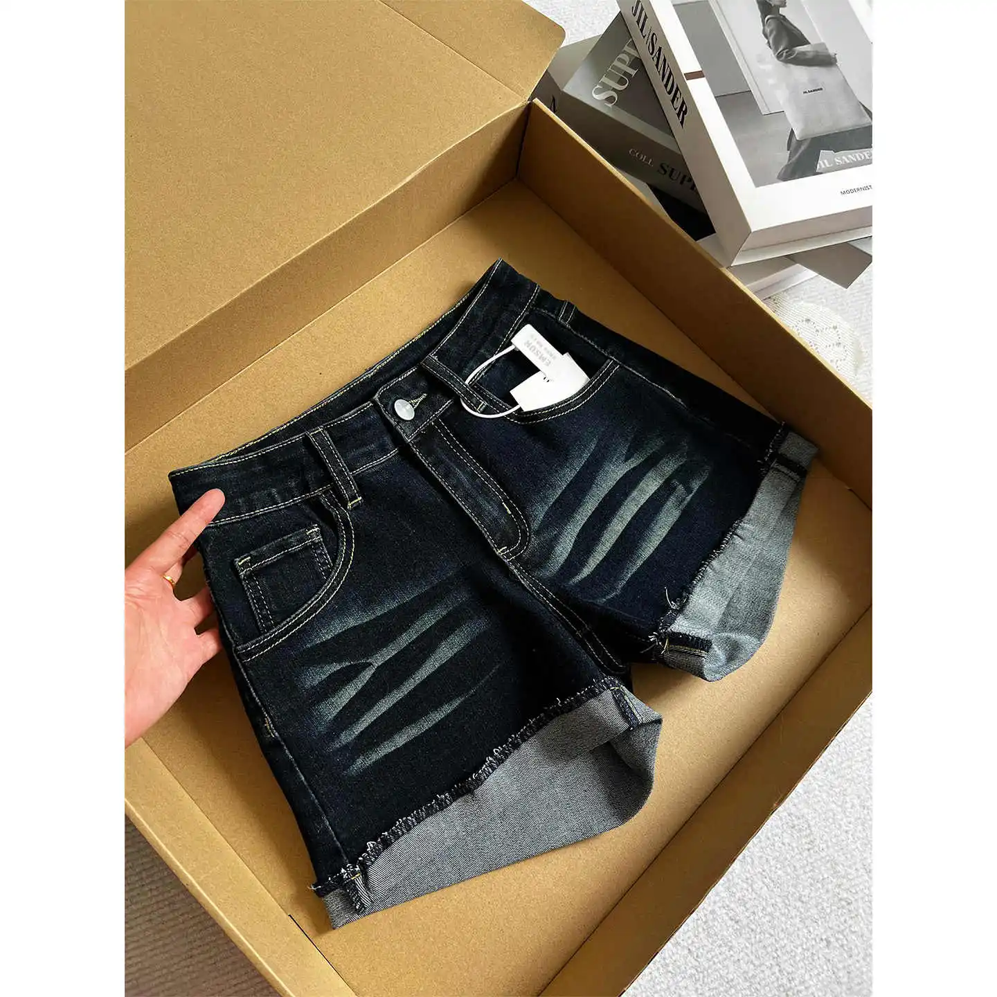 

Summer Women American Retro Punk Jean Shorts Kpop Abi Y2K 2000s Harajuku College Style Denim Hot Pant Japanese Gyaru Coquette