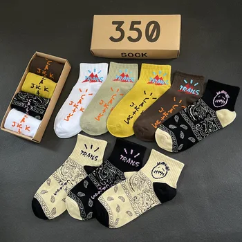 3 คู่ Ghost Face Letter Cashew ดอกไม้ถุงเท้าผู้ชายกีฬาถุงเท้าสั้นผู้ชายและผู้หญิงแฟชั่นฤดูร้อนถุงเท้า