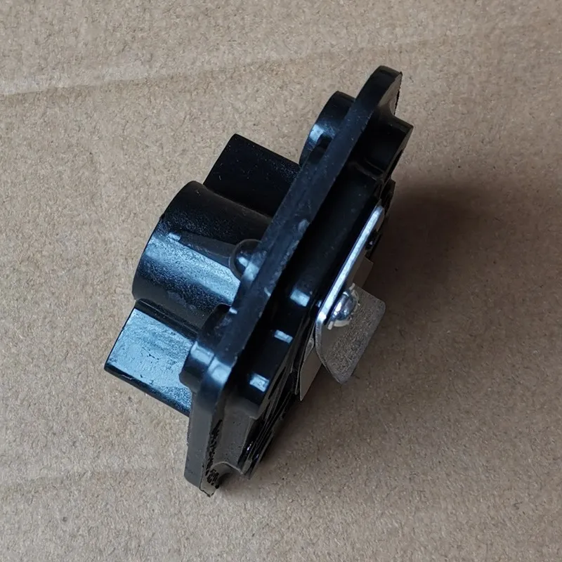 CARBURETOR INSULATOR FOR KAWASAKI TJ35 TJ35E KBL35 KAAZ TJ35V TRIMMER CARB ADAPTER BRUSHCUTTER CARB WEEDEATER INTAKE MANIFOLD