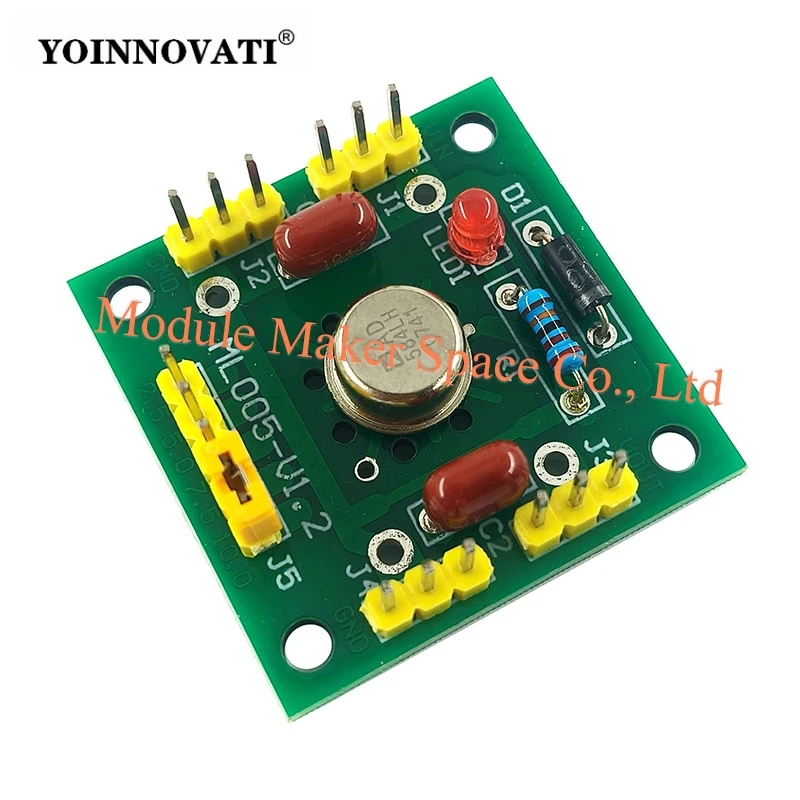 

AD584 4-Channel High Precision Voltage Reference Module with 4.2V Control Reserve 2.5V/5V/7.5V/10V Outputs Green PCB Board