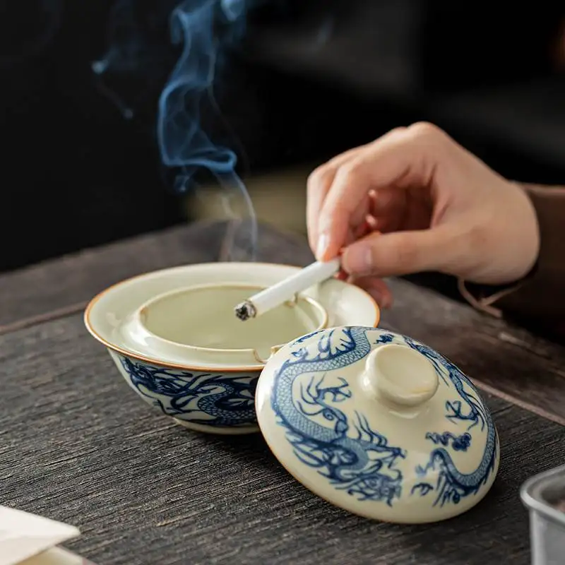

Пепельница Ruyao с сине-белым драконьим узором и крышкой для гостиной, домашнего использования, защита от пыли, в китайском стиле, модный креативный подарок