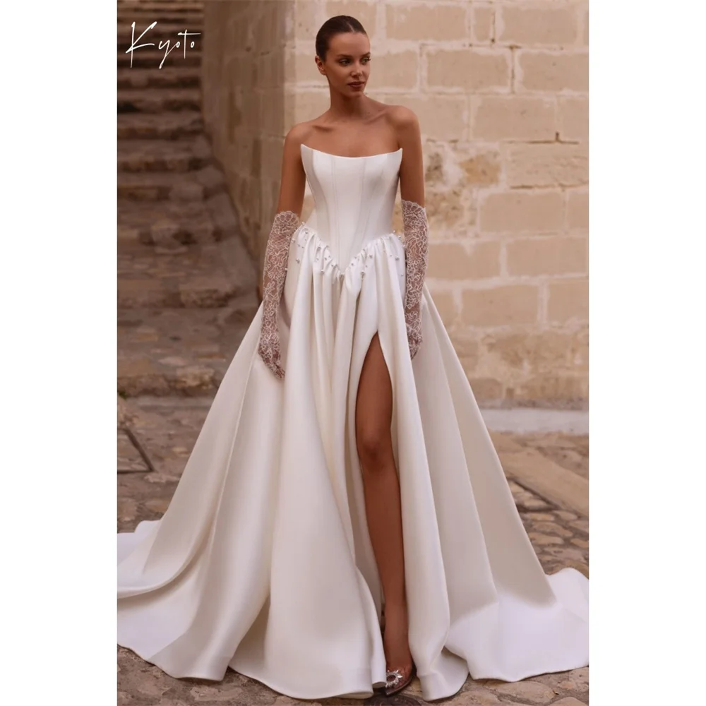 교토 맞춤형 화이트 스트랩리스 웨딩 드레스 민소매 지퍼 백 사이드 하이 슬릿 웨딩드레스 A라인 이브닝 드레스 2026