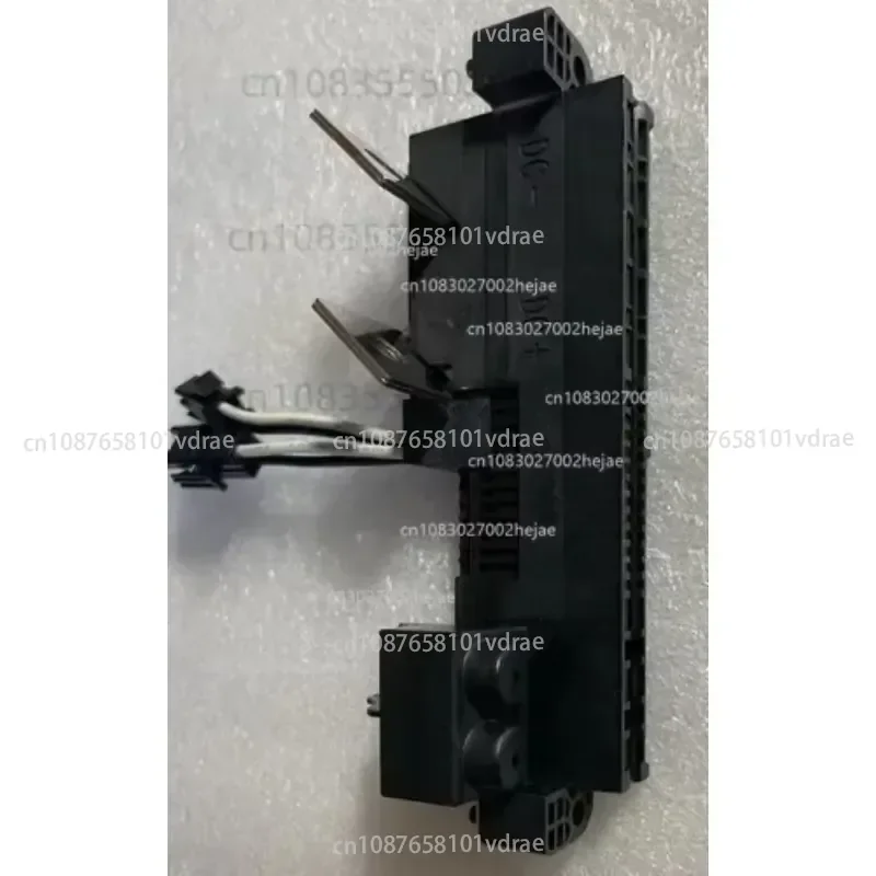 R4875G1 R4875G5 Input and Output Terminal, Socket, Tail Plug