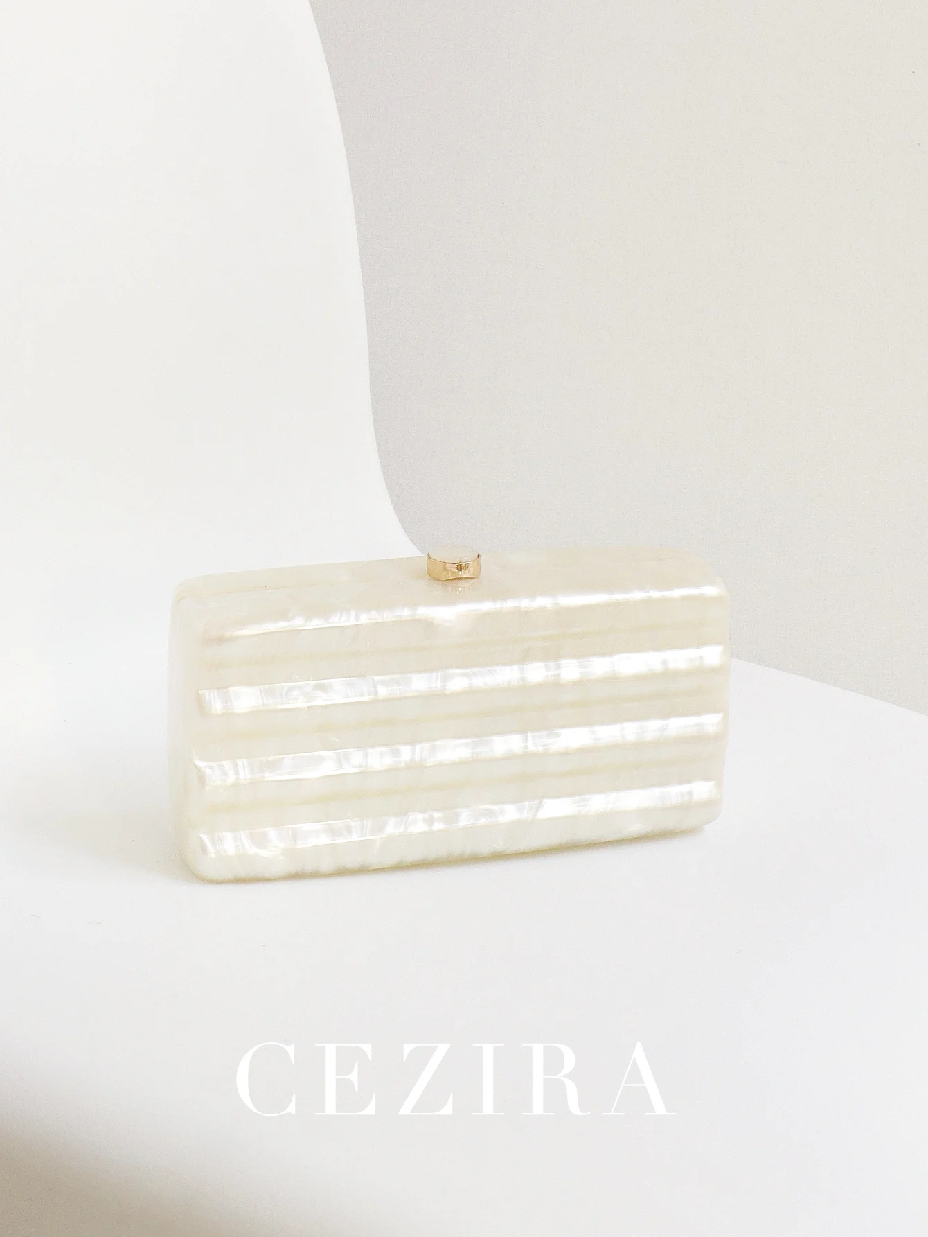 CEZIRA Women Elegant Fashion Acrylic Square Clutch Handbag Long Chain Magnet Closure Evening Bag Party Banquet Party Date Gift