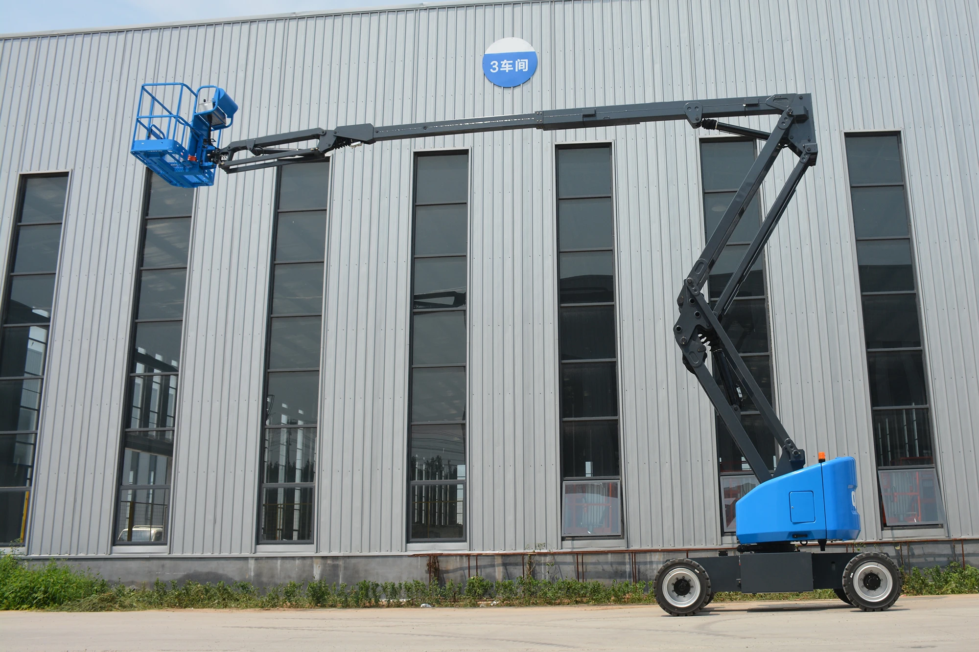 New Arm Type Fuel Curved Arm 10-20m High-altitude Operation Platform Fully Self-propelled Curved Arm Elevator
