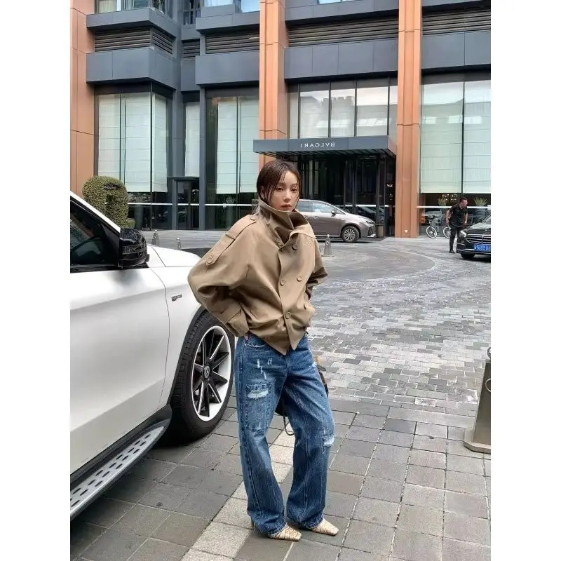 

Retro High-end Stand Up Collar Workwear Windbreaker Jacket for Women 2025 Autumn New Design Sense Loose Coat Top Trend