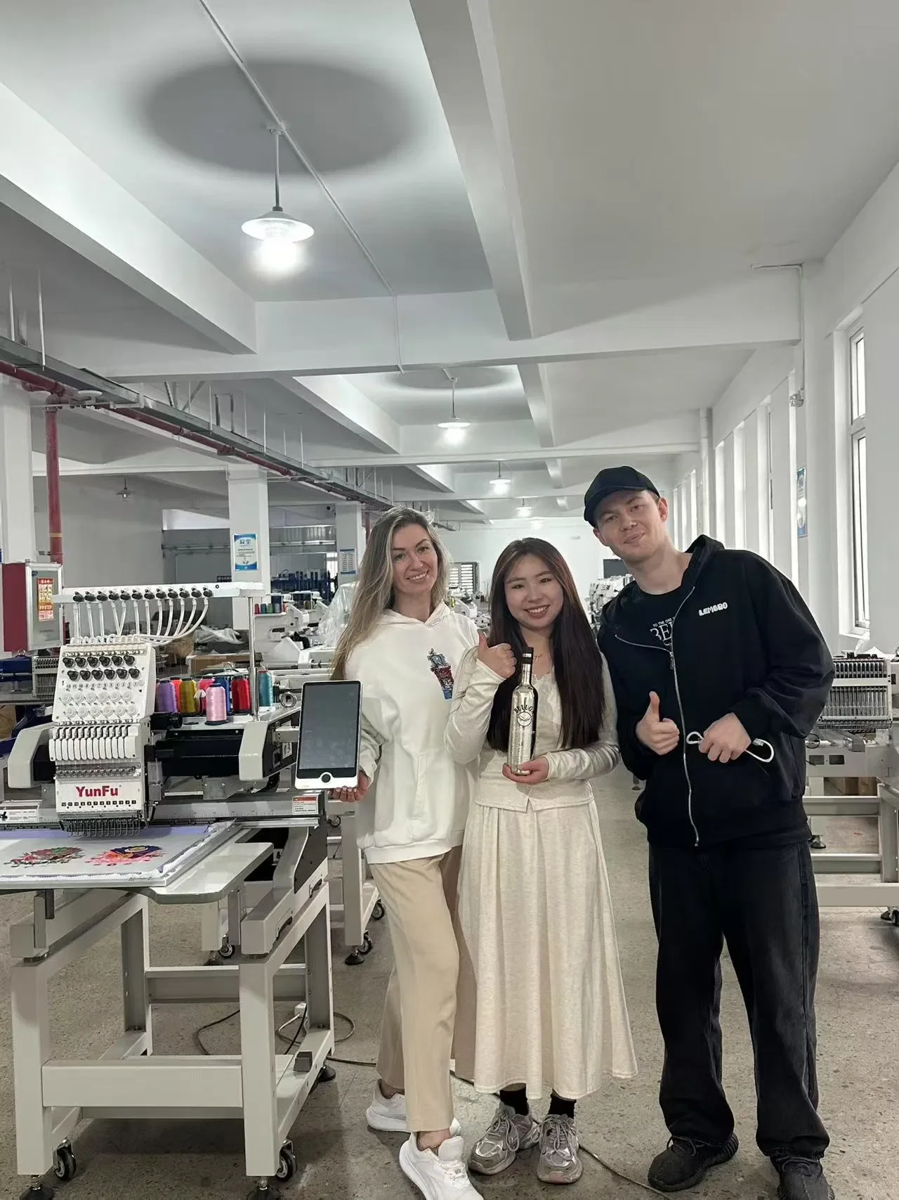 Single Head Multi-Functions Automatic Embroidery Machine With Superior Stitch Quality