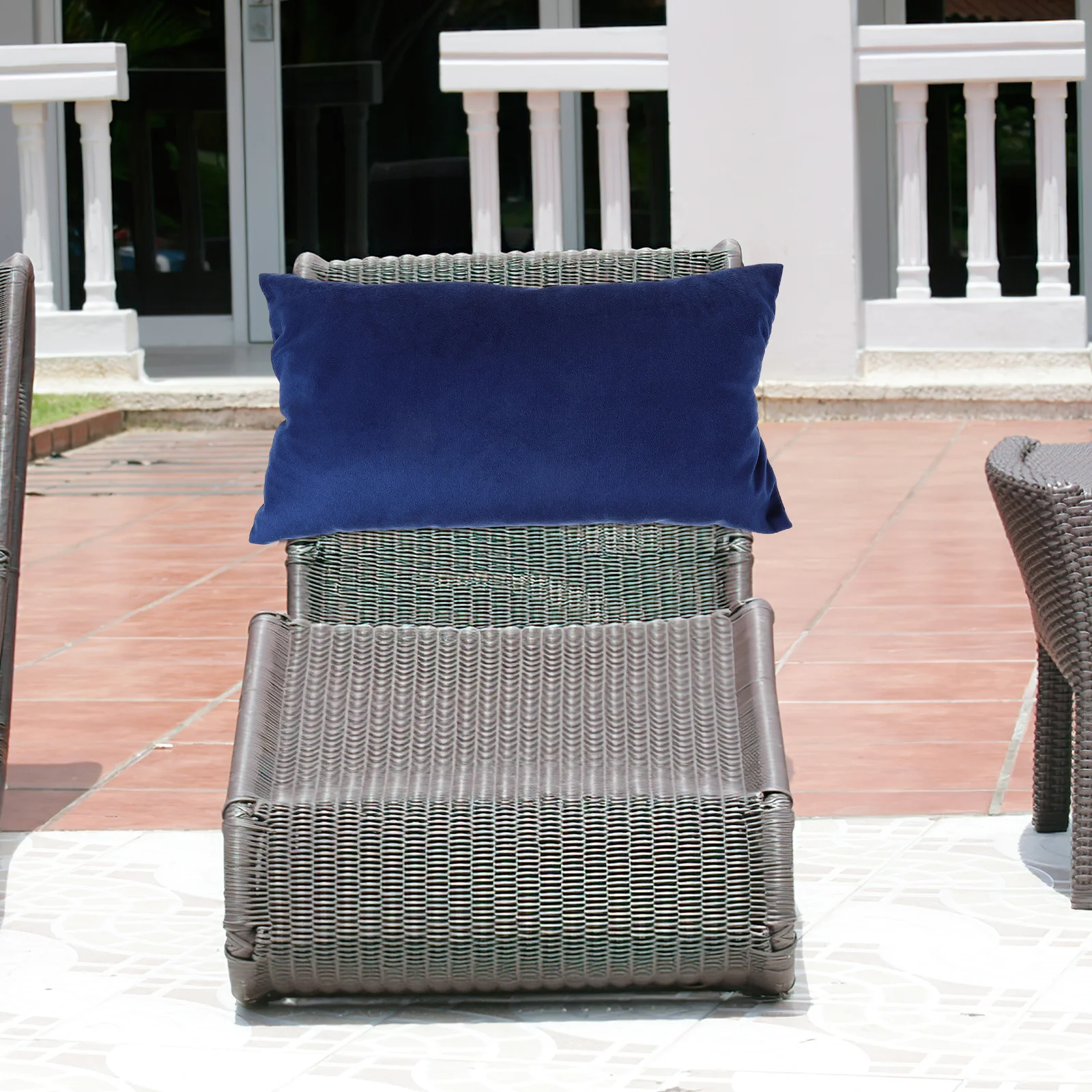 

Chair Headrest Detachable Comfortable Neck Support Pillow Elastic Band for Deck Beach Lounge Chair Beach Supplies