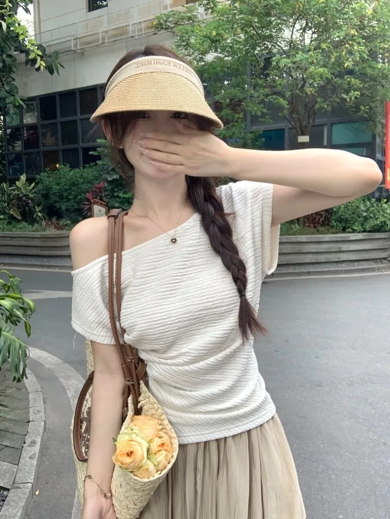 

French Diagonal Neck Off Shoulder T-shirt Women Shirring Collarbone Solid Temperament Fashion Sweet Slim Waist Summer Chic Wear