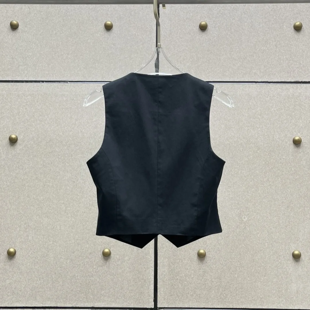 2025 new Black Tailored Sleeveless Y2K Vest with 3D Rose Embellishment - Chic Formal & Daily Wear Waistcoat