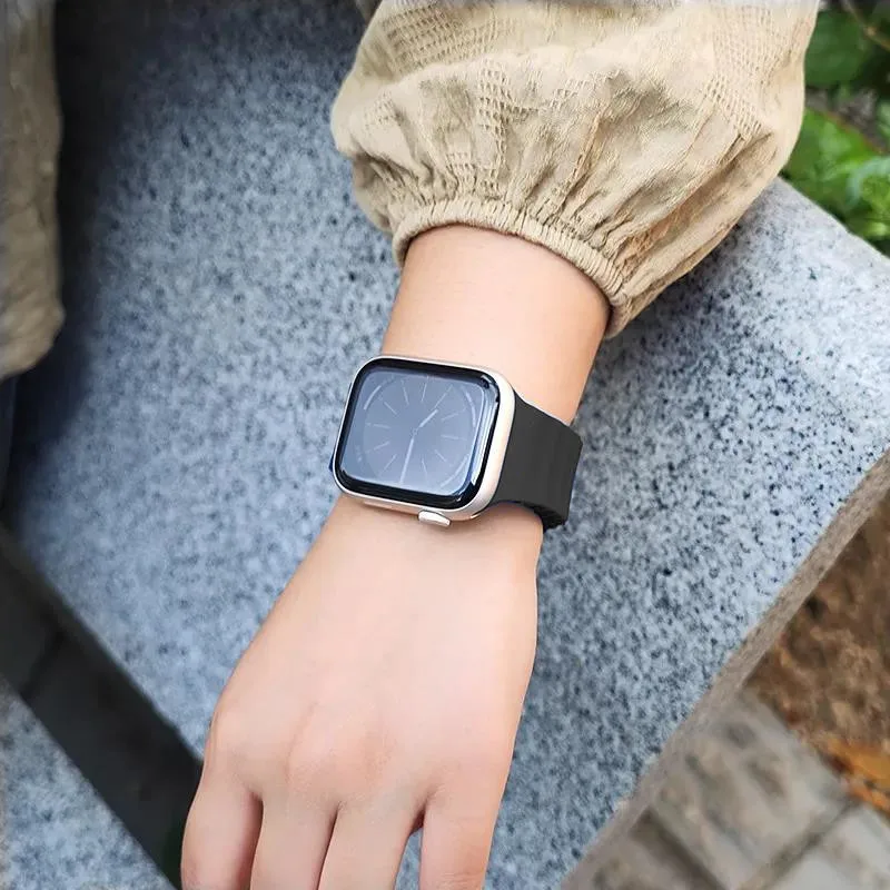 シリコンストラップ + ケース Apple Watch バンド 44 ミリメートル 45 ミリメートル 41 ミリメートル 40 ミリメートルスクリーンプロテクター iWatch シリーズ 9 8 7 SE 6 5 4 に変更ウルトラ