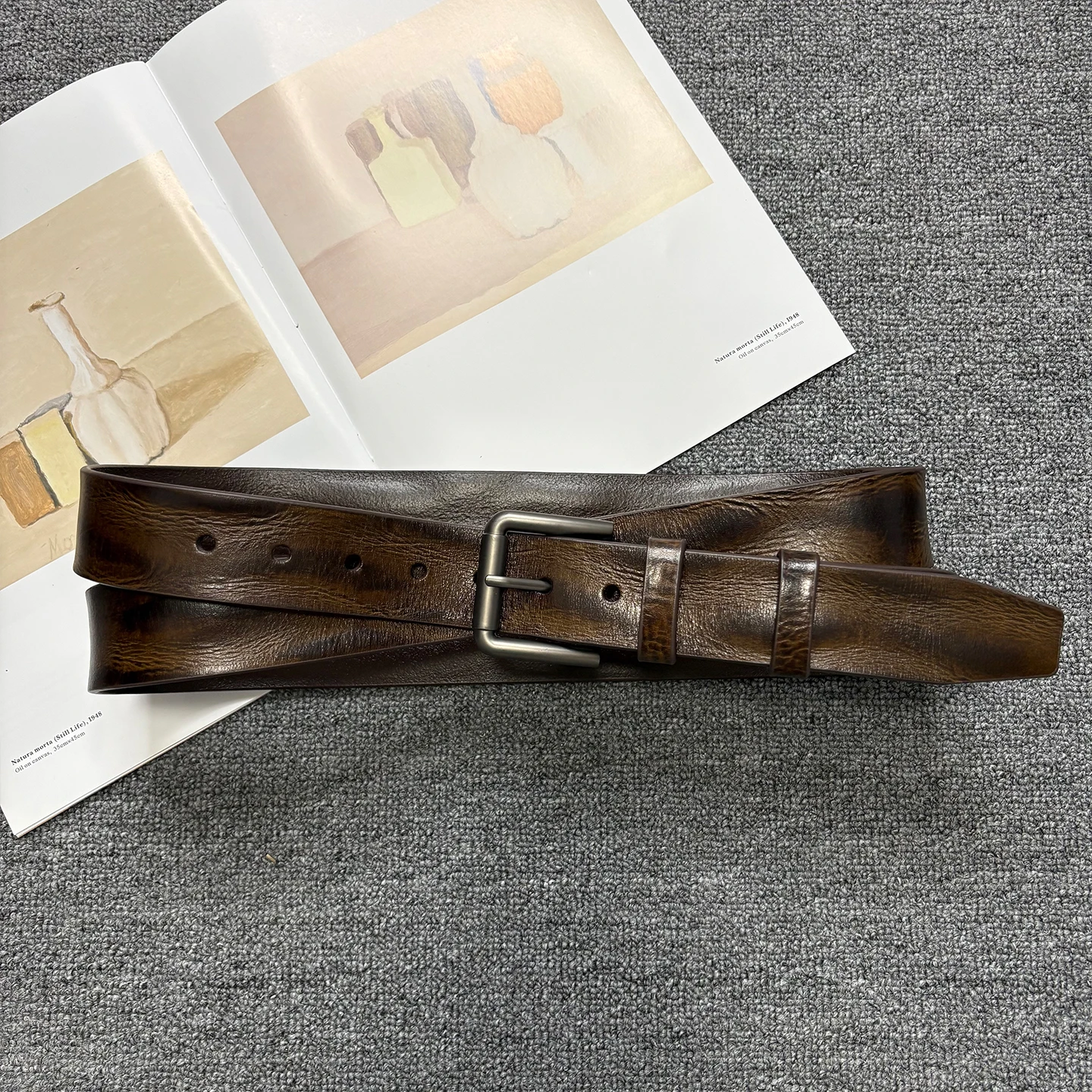 Double-loop buckle waistband in retro style, genuine cowhide women's belt with copper buckle and needle loops for versatile casu