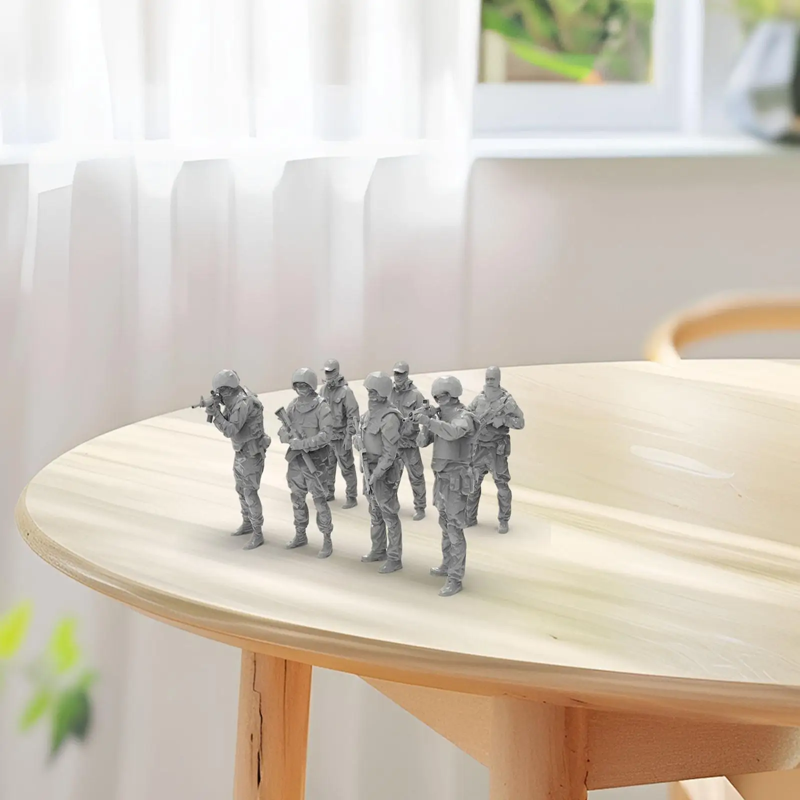 

7Pcs Miniature Figures 1/64 Scale Diorama Figures for Hobby Tabletop Games