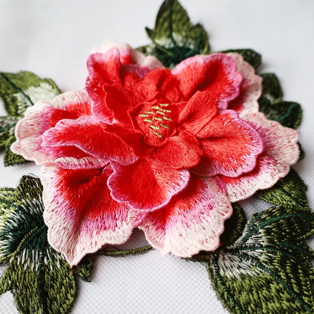 Ricamo 3D foglie di fiori di peonia cucire Patch Badge passamaneria colletto Applique per abito da sposa abiti abiti decorazione fai da te