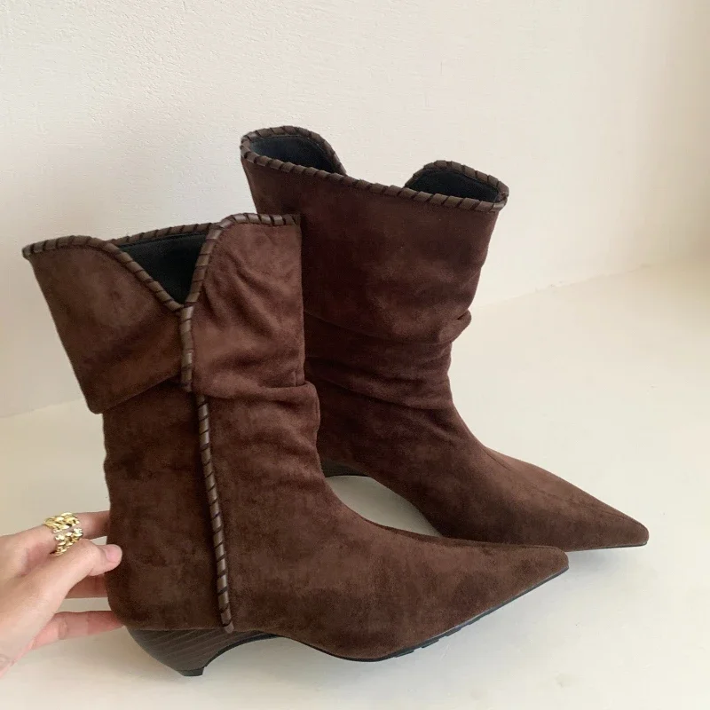 

Осень-зима, плиссированные женские ботильоны в стиле вестерн, элегантные туфли на низком каблуке с острым носком, женские винтажные короткие ботильоны без шнуровки