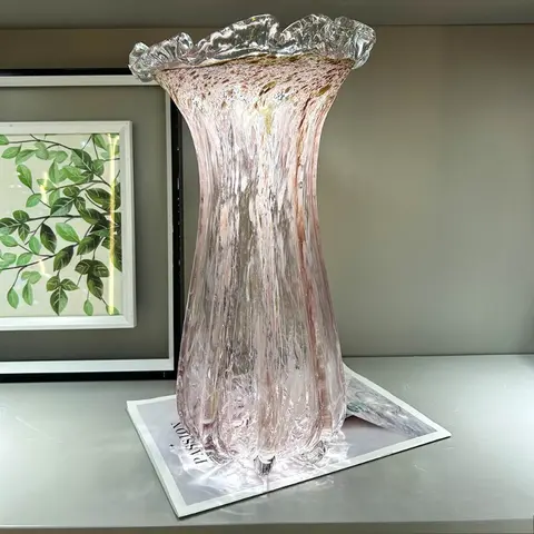 Modern light luxury high-end sense heavy vase model room art flower arrangement home office wave mouth art ornament