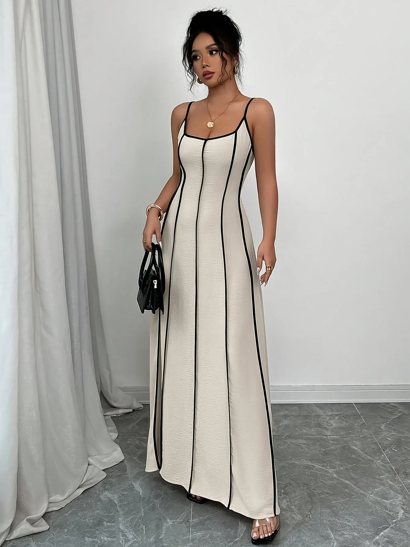 Abiti per le donne Nuovo cinturino per spaghetti Slim Sexy Women Dress Backless Lace-up A-LINE Dress Women Vestidos De Verano Mujer Q1865