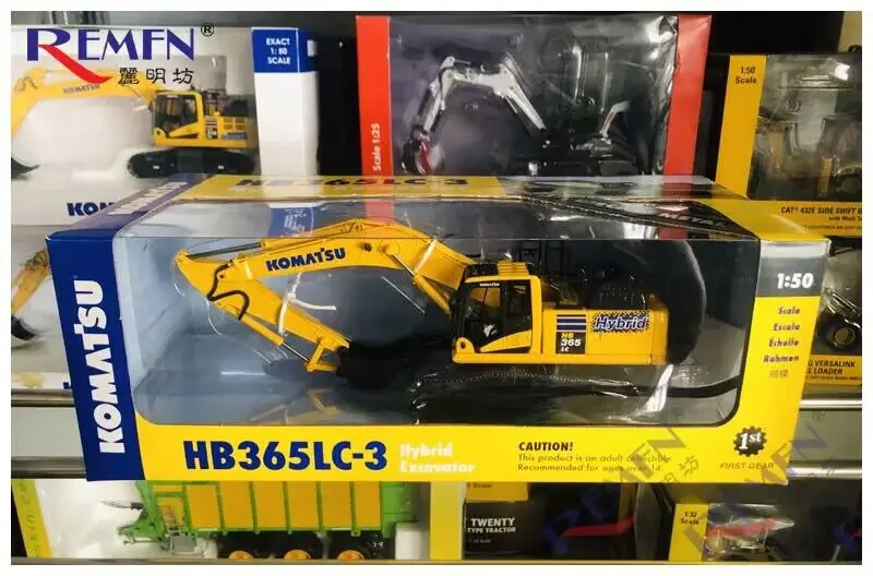 

Komatsu HB365LC-3 Excavator By 1st 1:50 Scale Die-Cast Model 50-3412