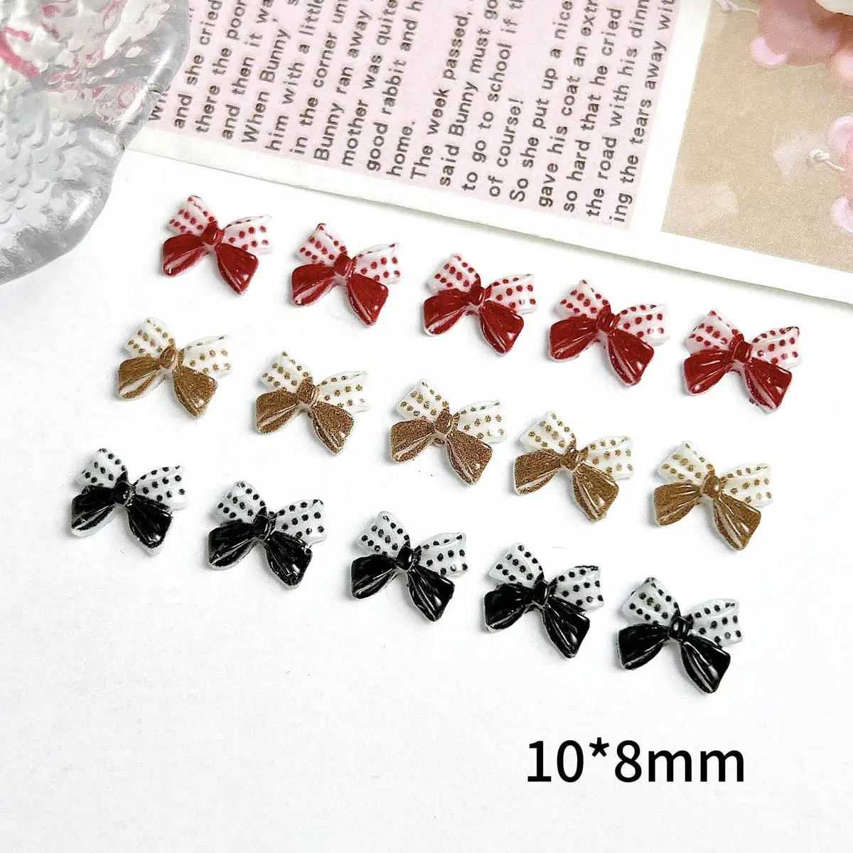 30PCS Kawaii Mini Polka Dot Bow Nail Charms Minimalistische Kleurrijke Lichtgevende Hars Nail Art Accessoires voor DIY Haarspeld Nagels onderdelen