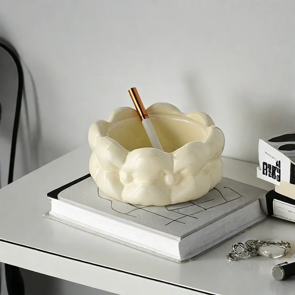 Simple Cream Style Ceramic Plating Ashtray Desktop Decoration Bow Ruffle Decoration Birthday Gift ashtray