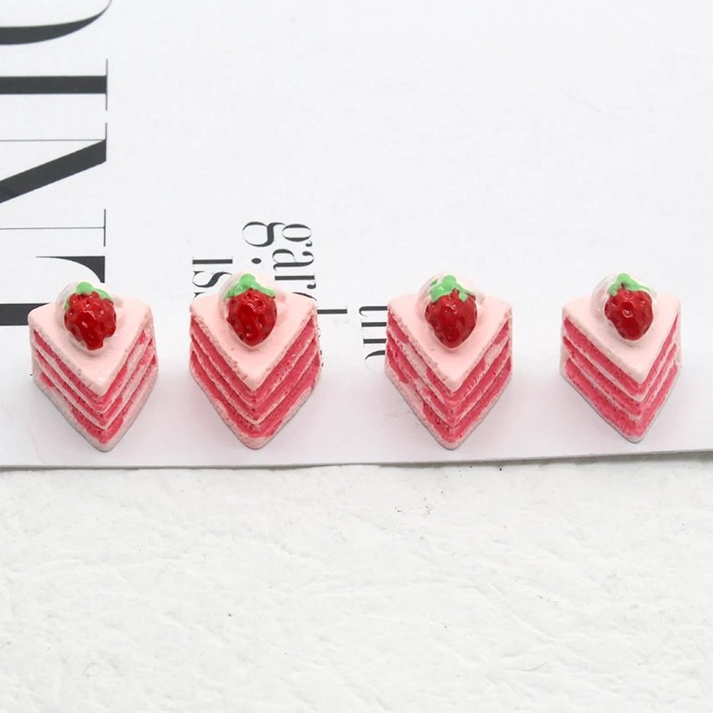 10 Stks/pak Schattige 3d Aardbei Cake Hars Bedels Simulatie Voedsel Kleine Hangers Voor Oorbel Armband Diy Sieraden Maken D138