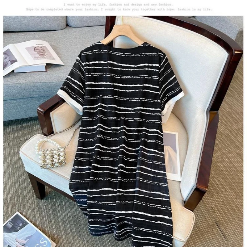 プラスサイズ 薄手 Vネック ヴィンテージ Tシャツワンピース レディース服 夏 半袖 ゆったり カジュアル ストライプ ミディ丈ワンピース ファッション 原宿