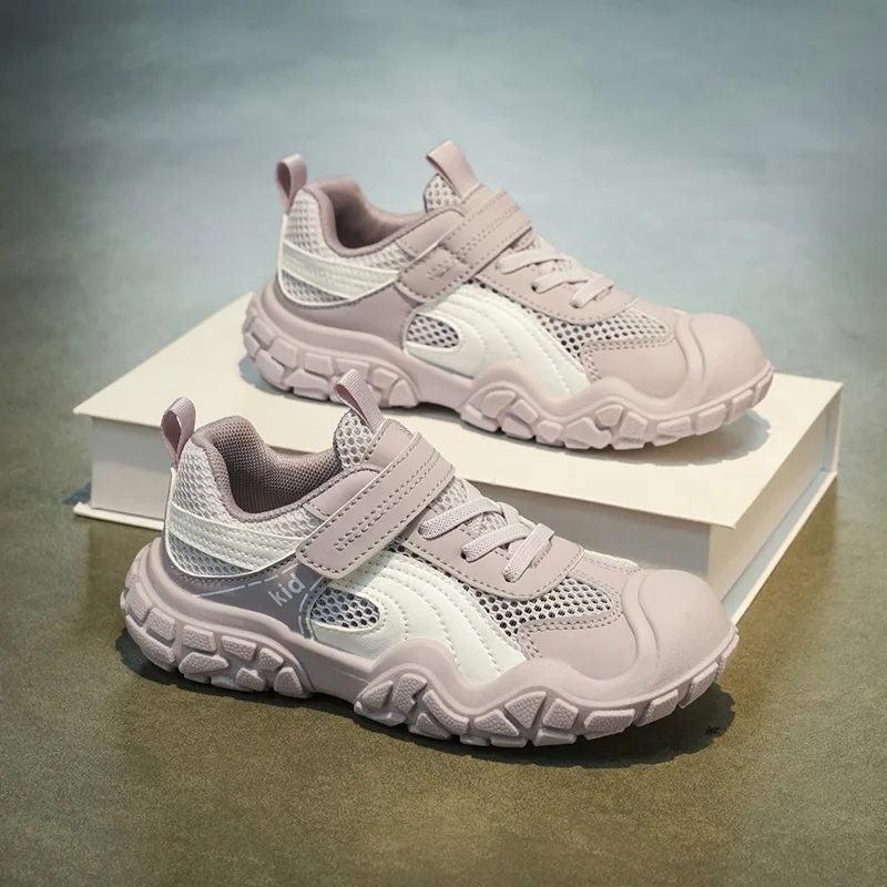 

Sweat Absorbing Kids Sports Shoes Breathable Mesh Lining Lightweight Sneakers Anti Slip Sole for Long Time Wearing