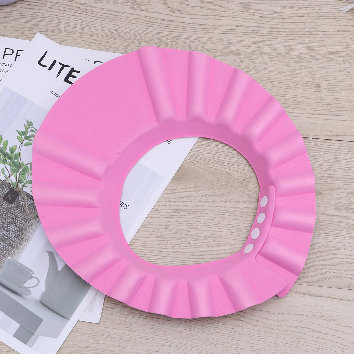 

Baby Shower Cap Adjustable for 3 Months to 6 Years Old 40-55Cm Head Circumference Waterproof Hair Washing Shield Hat for Infant