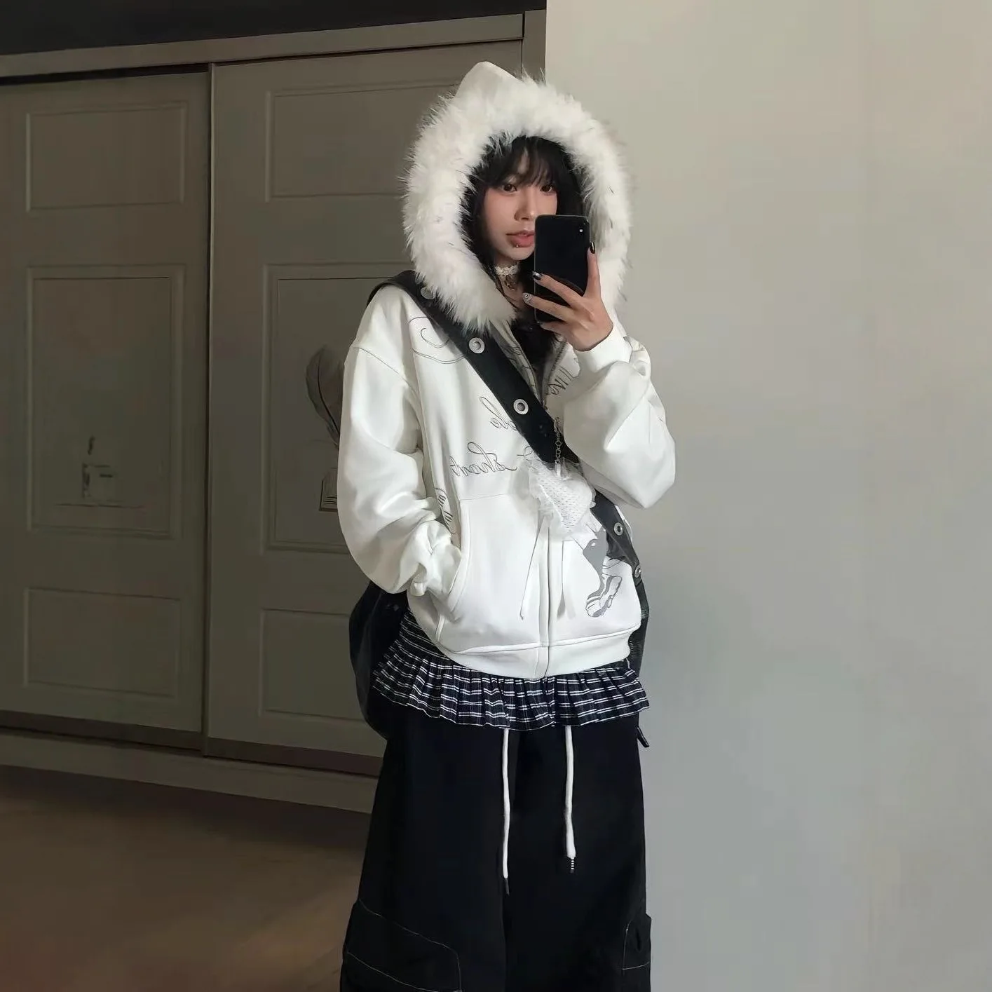 Advanced Fur Collar Hooded Sweatshirt for Women Autumn and Winter Letter Printed Cardigan Jacket with Thick Velvet and Loose Top
